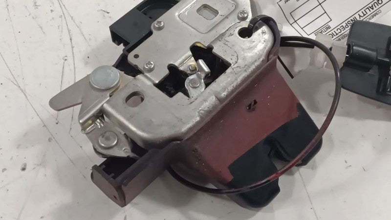 Infiniti G37 Trunk Latch  2009 2010 2011 2012 2013