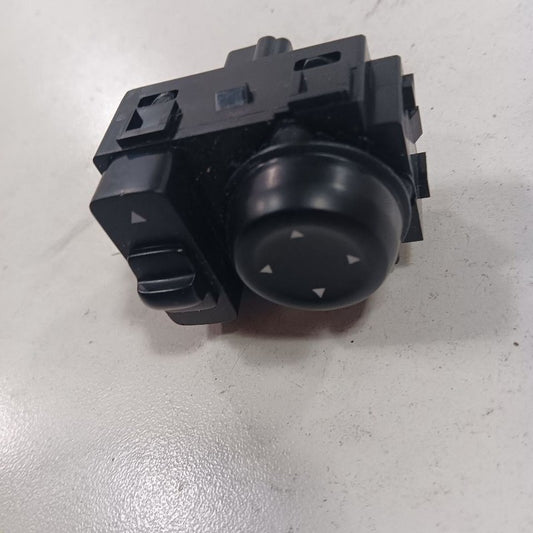 Driver Front Door Switch Driver's Mirror Fits 18-23 NIssan Kicks