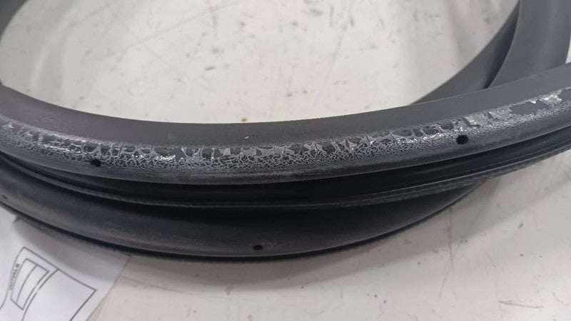 Infiniti G37 On Body Door Jamb Seal Rear Left Back  2009 2010 2011 2012 2