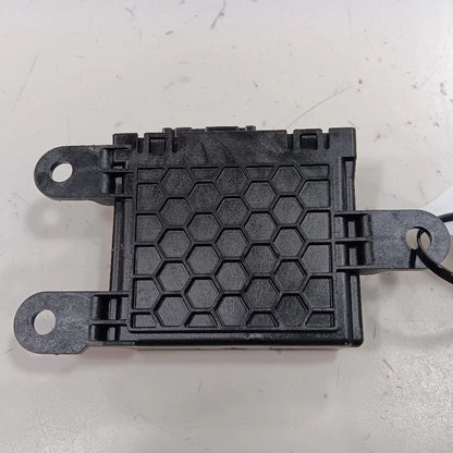 Jeep Compass Gateway Control Module { 68512086AA } 2018 2019 2020 2021 2022