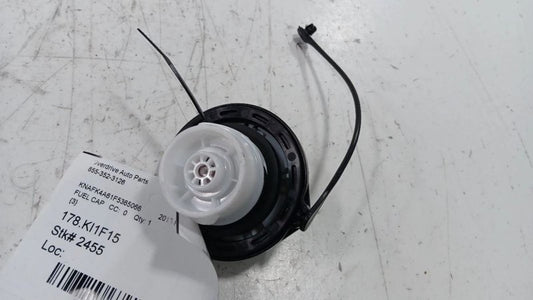 Kia Forte Gas Tank Fuel Cap  2014 2015 2016 OEM
