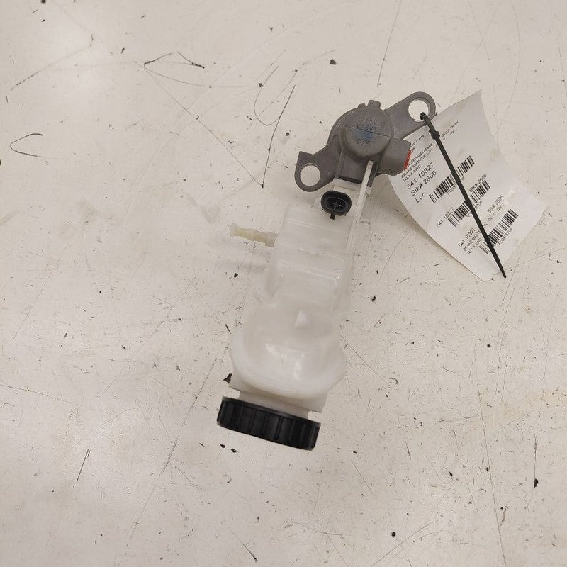 Brake Master Cylinder Fits 16-19 21-22 Buick Encore