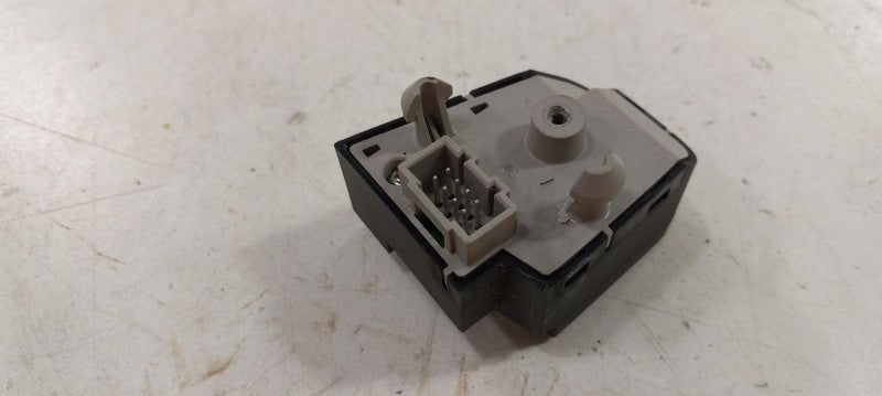 Saturn Vue Column Switch Blinker Signal Wiper Mount Bracket 2008 2009 