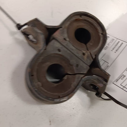 Toyota Yaris Front Sway Bar Bushing Mounting Bracket  2020 2019 2018 2
