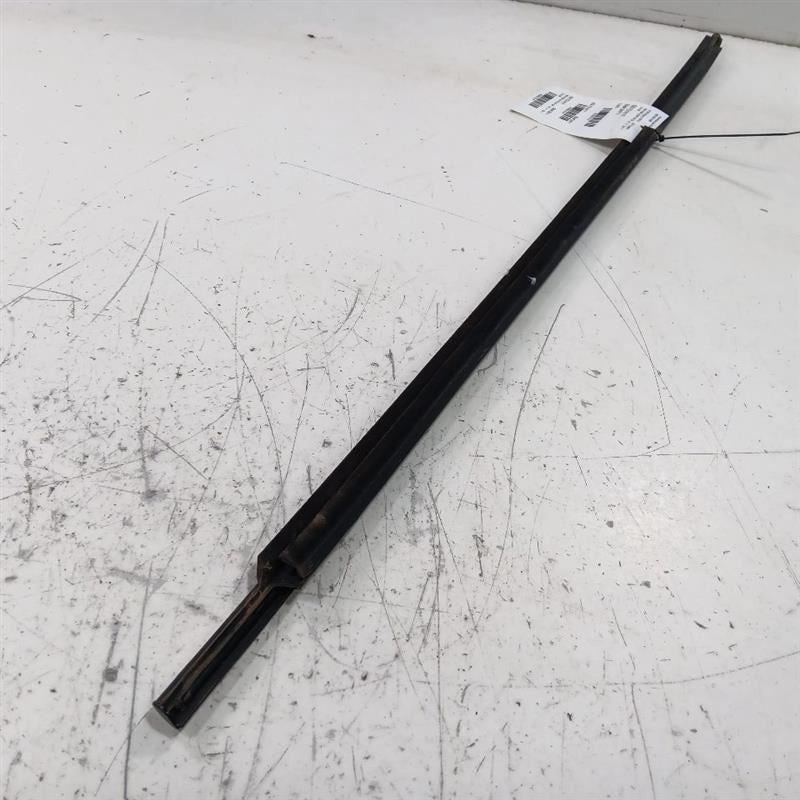 Toyota Camry Door Glass Window Weather Strip Trim Rear Right Passenger Side Back
