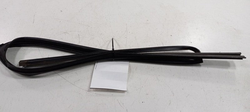 Honda Accord Door Glass Window Seal Rubber Right Passenger Rear Back 2