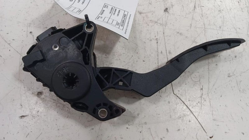 Nissan Rogue Gas Pedal 2014 2015 2016 2017 2018 2019 2020