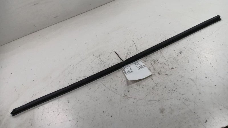 Hyundai Elantra Right Front Weather Strip Interior  2011 2012 2013 201