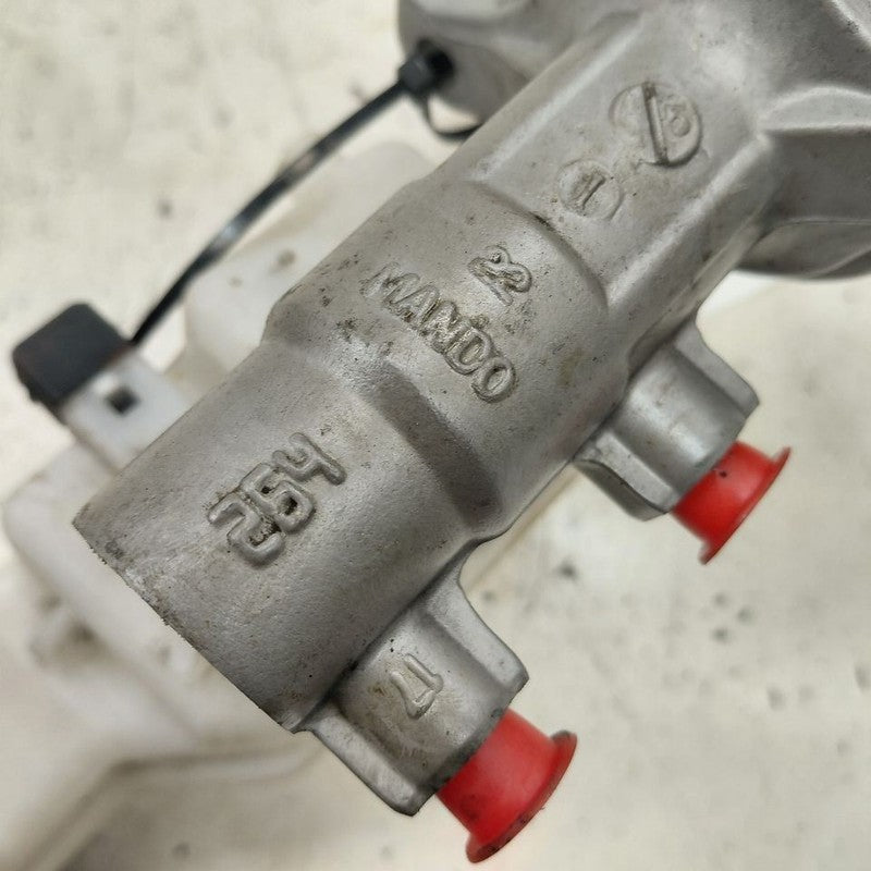 Brake Master Cylinder Fits 16-20 Kia Sorento