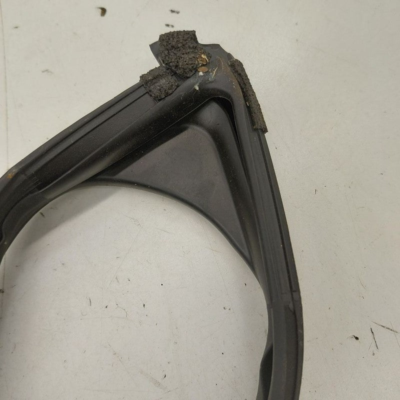 Honda HR-V Door Glass Window Seal Rubber Right Passenger Front  2026 2