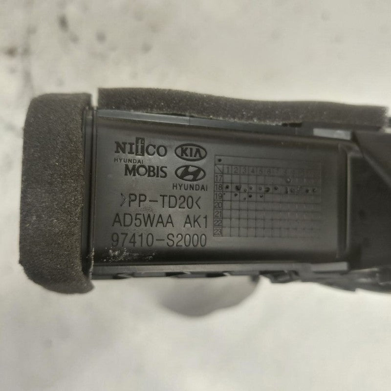 Hyundai Santa Fe Dash Air Vent Center Middle  2019 2020