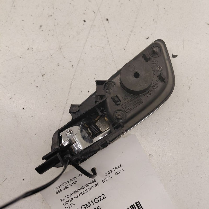 Chevy Trax Door Handle Right Passenger Front Interior Inside  2022 202