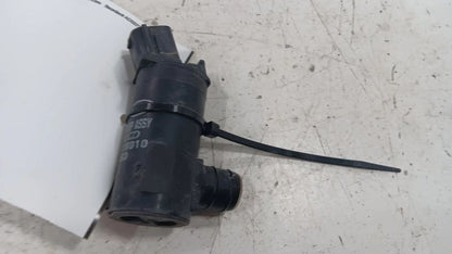 Kia Forte Windshield Washer Wash Fluid Reservoir Motor Pump Electric  2014 2015 