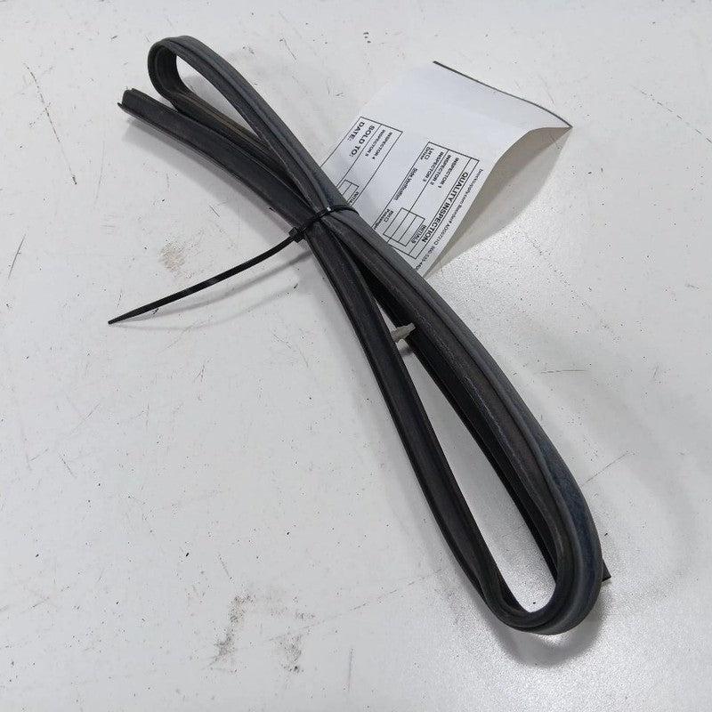 INFINITI Q50 Cowl Vent Panel Hood Rubber Seal  2014 2015 2016 2017 201