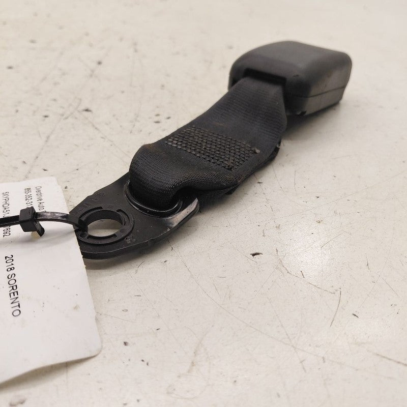 Kia Sorento Seat Belt Buckle Latch Right Passenger Rear Back  2018 201