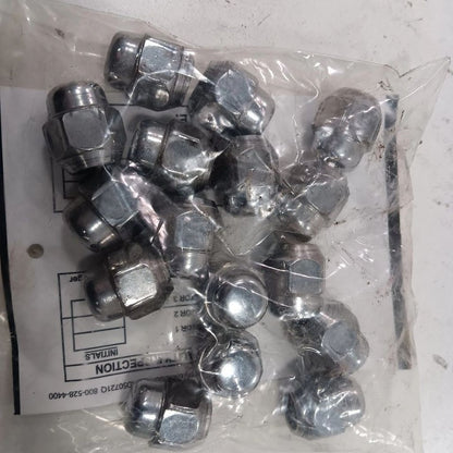 Nissan Versa Lug Nut Set  2023 2022 2021 2020