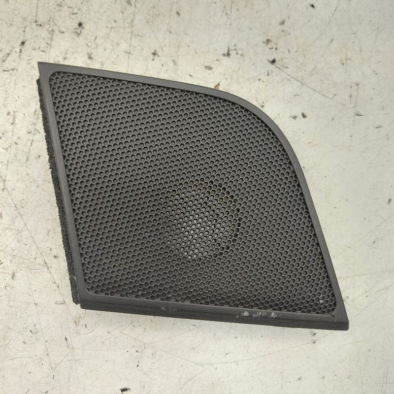 Hyundai Santa Fe Dash Speaker Cover Right Passenger Side  2019 2020