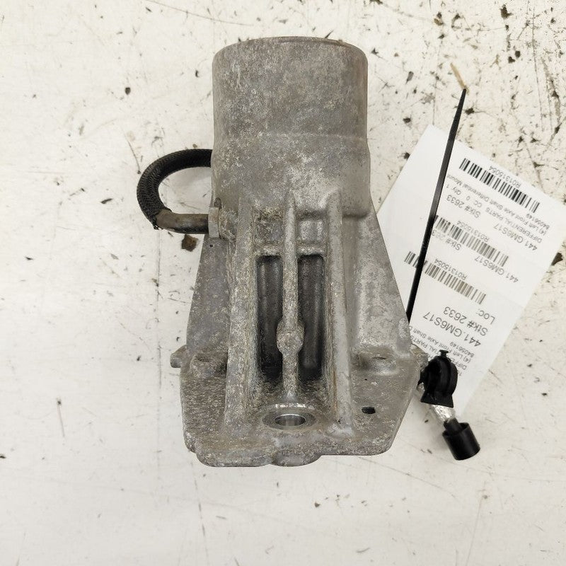 Cadillac CT6 Left Front Axle Shaft Differential Mount {84056149} 2018 