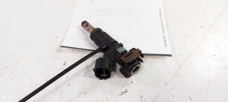 Fuel Injection Parts Fuel Injector 2.5L Fits 05-14 JETTA  OEM