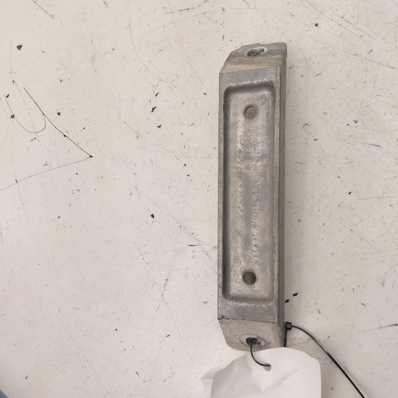 Cadillac XTS Transmission Mount Bracket      3.6 2016 2017 2018
