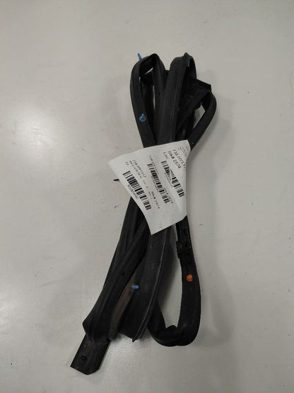 Hyundai Tucson On Door Seal Rubber Right Passenger Rear Back  2016 201