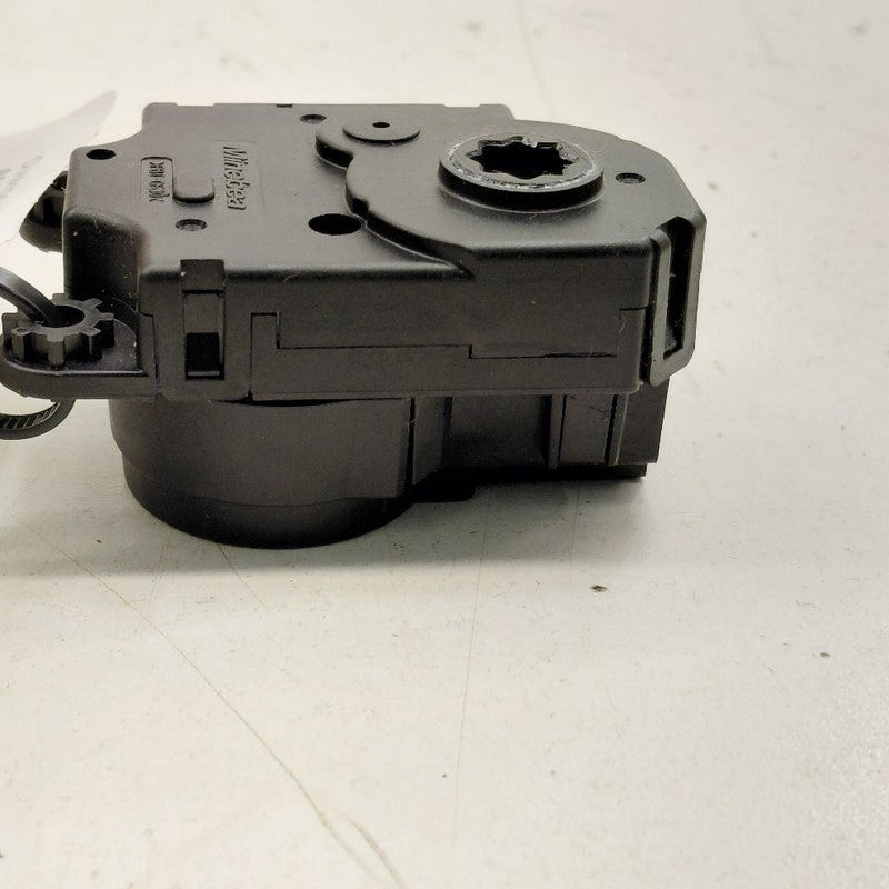 Chevy Trailblazer Flap Door Motor Heater AC Door Actuator  2023 2022 2