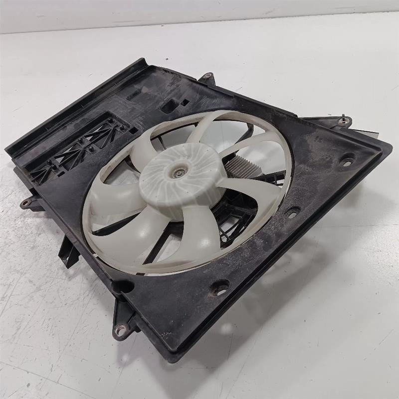 Radiator Cooling Fan Motor Fits 16 MAZDA CX-3 OEM