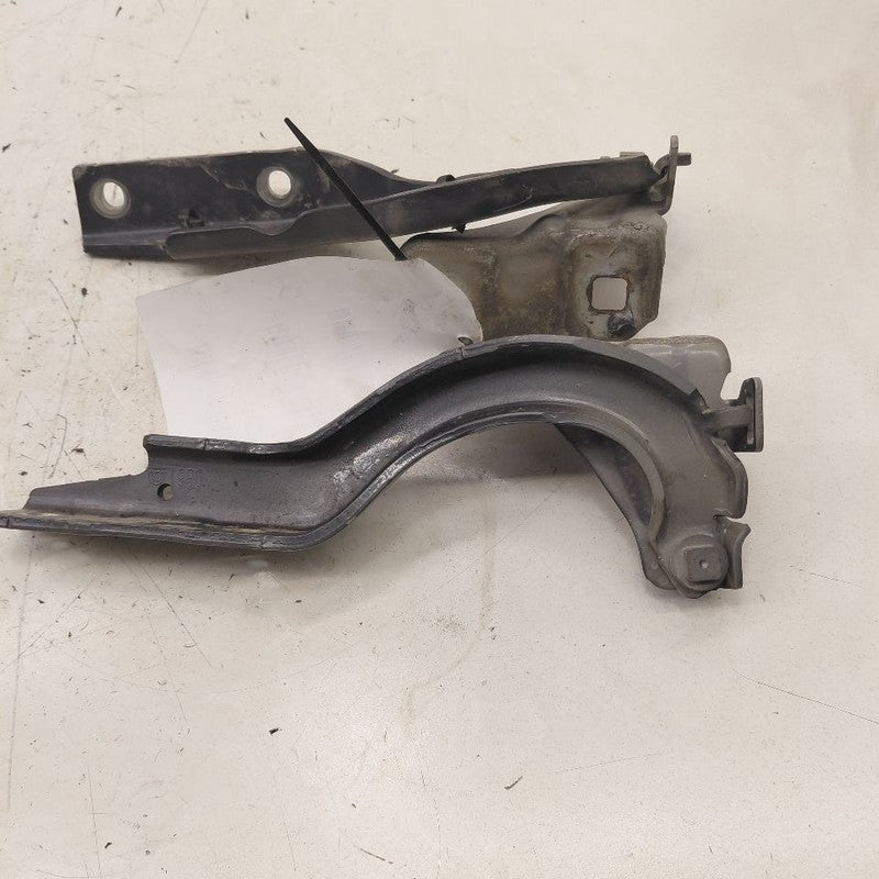 2018 Fiat 500 X Model Hood Hinge Set Left and Right