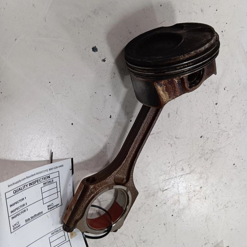 Hyundai Elantra Single Piston With Connecting Rod   2017 2016 2015 201
