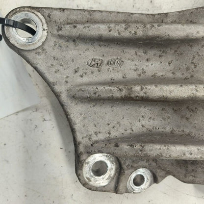 Hyundai Santa Fe Engine Motor Mount Bracket Right Passenger  2019 2020
