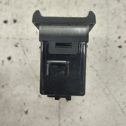 Kia Sorento USB Plug In Hub Port  2018 2017 2016