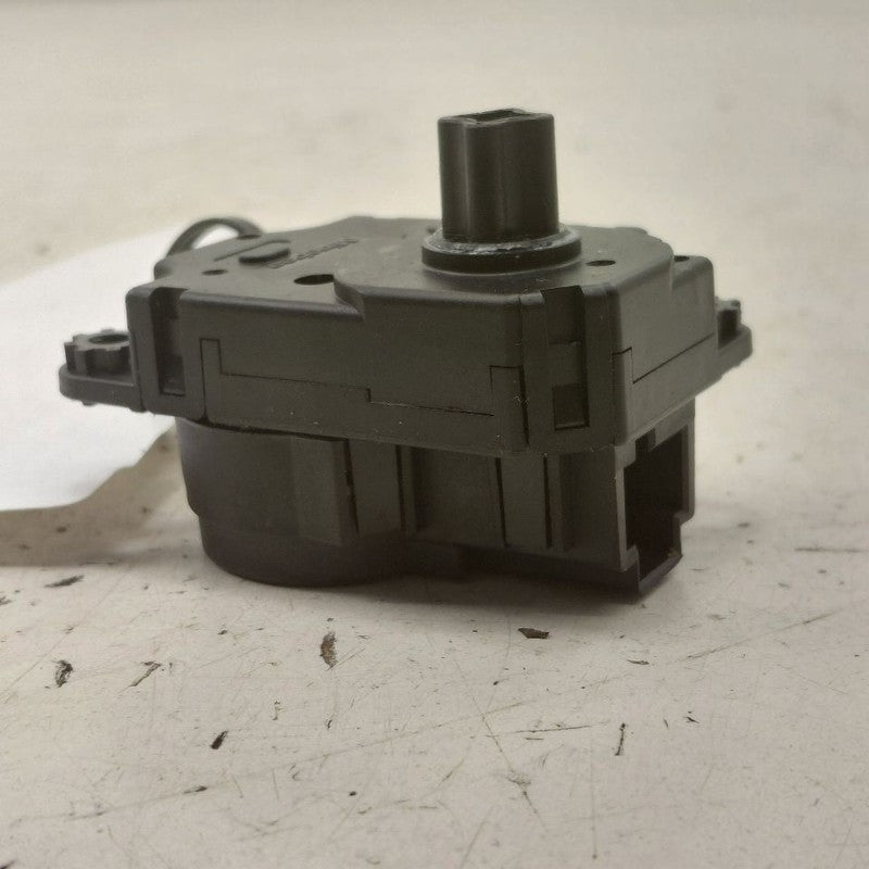 Chevy Equinox Flap Door Motor Heater AC Door Actuator  2024 2023 2022
