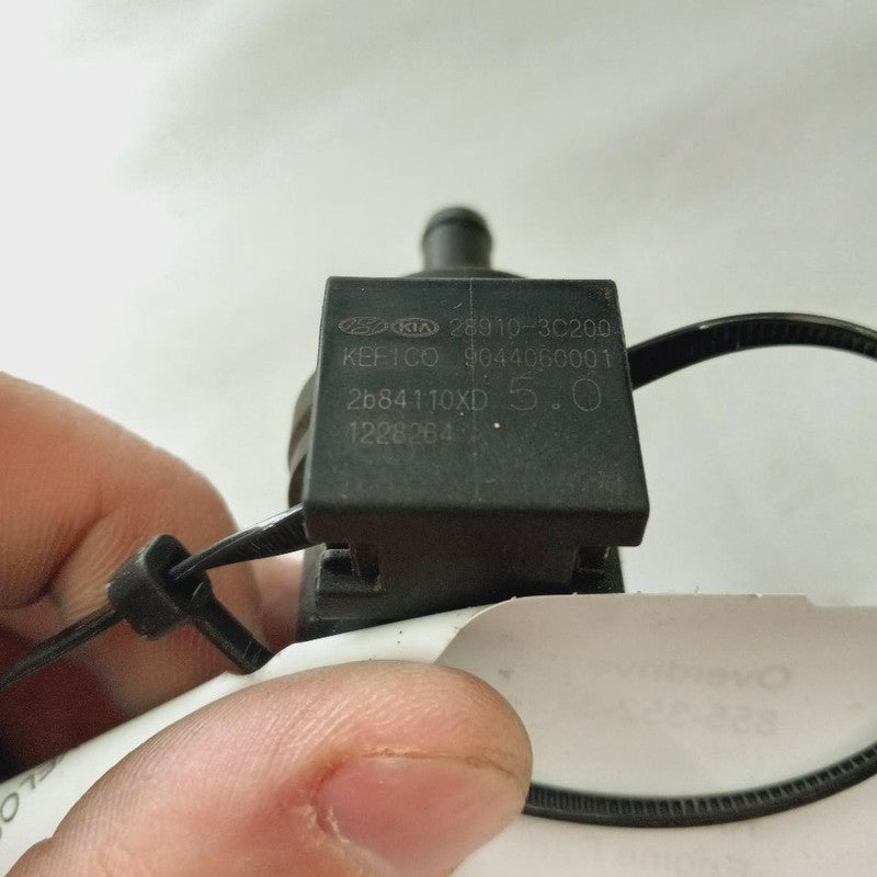 Hyundai Veloster Vapor Canister Purge Valve {289103C200} 2017 2016 201