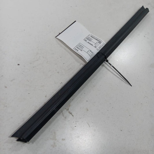 Grand Cherokee Left Rear Weather Strip Interior  2017 2018 2019 2020