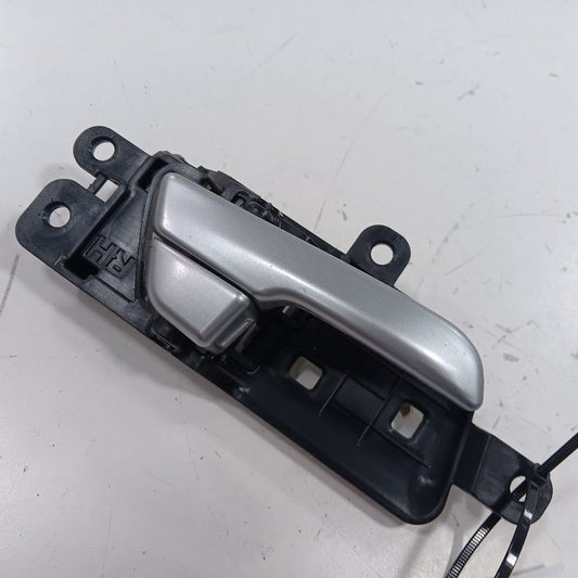 Kia Sportage Door Handle Right Passenger Front Interior Inside  2022 2