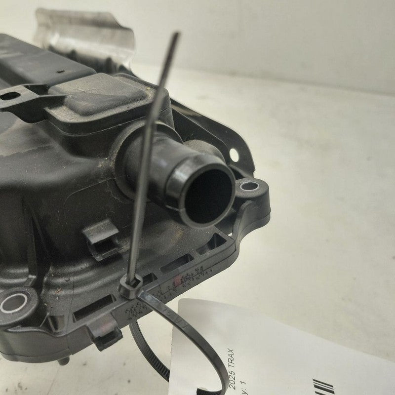 Chevy Trax Engine Cylinder Head Valve Cover  1.2 2025 2024