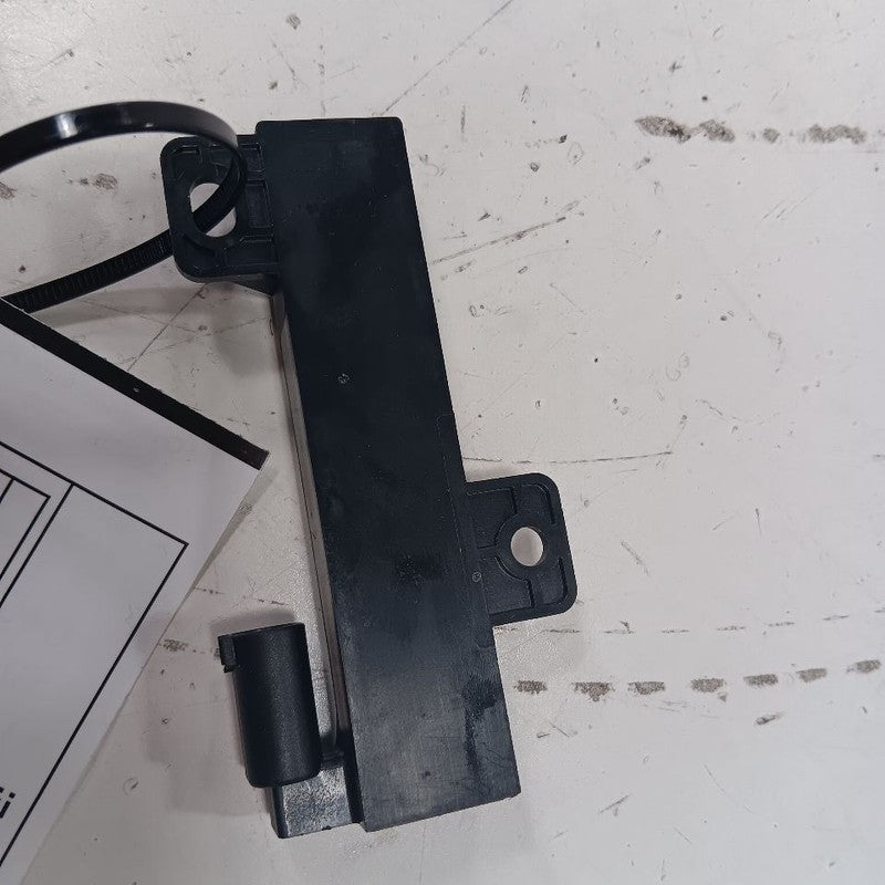 Jeep Compass Keyless Entry Antenna Module 68051315AB 2021 2020 2019 20