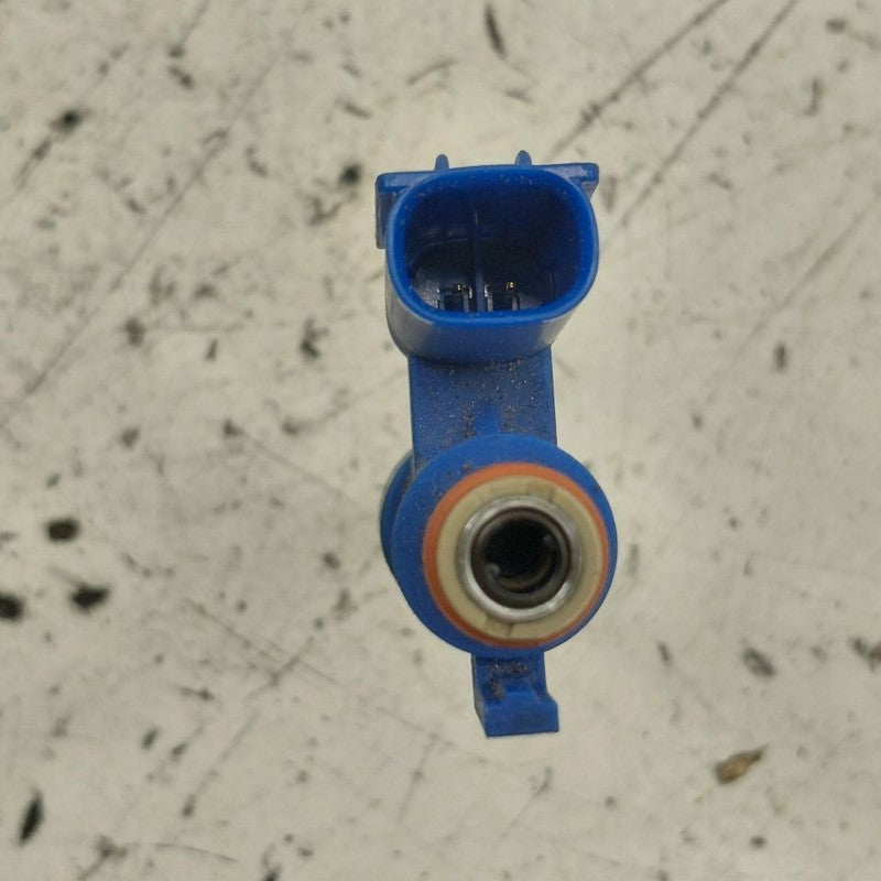 Upper Fuel Injection Injector Fits 22-25 Lexus NX350