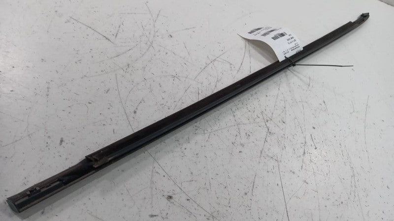 Kia Forte Door Glass Window Weather Strip Trim Front Left Driver  2014