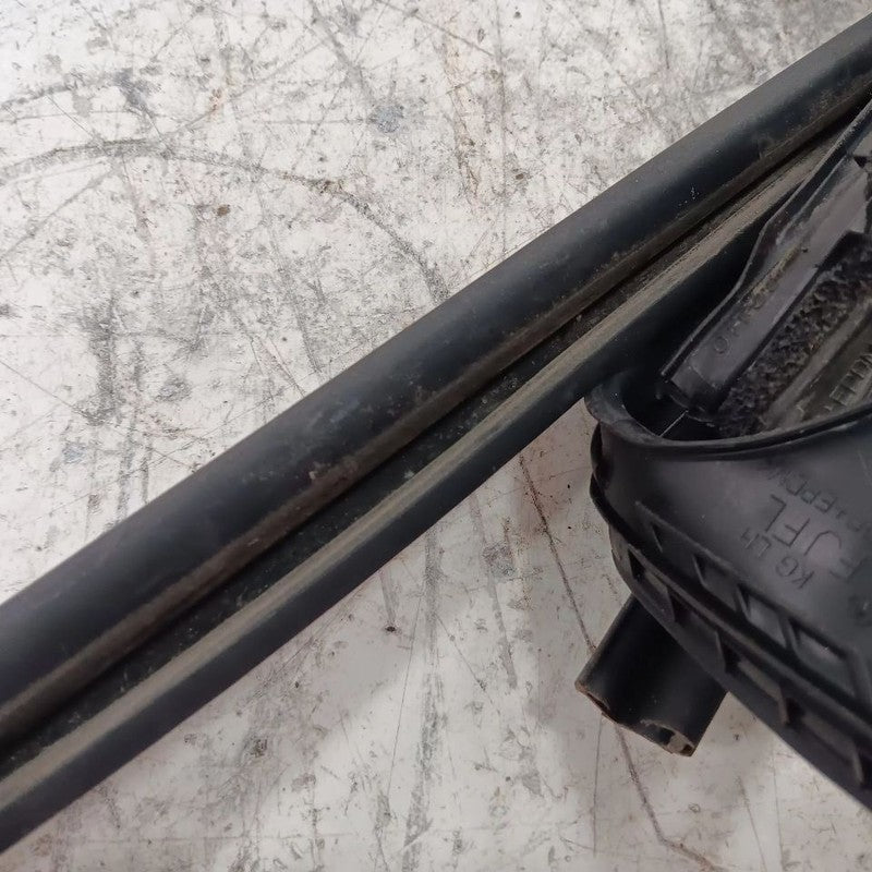 Subaru Forester Door Glass Window Seal Rubber Left Driver Front  2016 