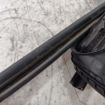Subaru Forester Door Glass Window Seal Rubber Left Driver Front  2016 