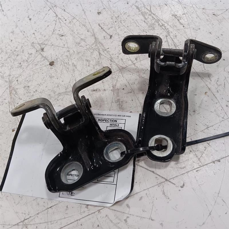 Buick Encore Door Hinge Set Left Rear  2018 2019 2020 OEM