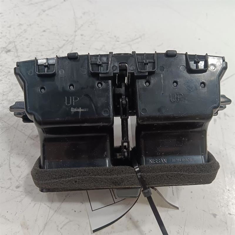 Nissan Rogue Dash Air Vent Center Middle 2014 2015 2016 2017 2018 2019