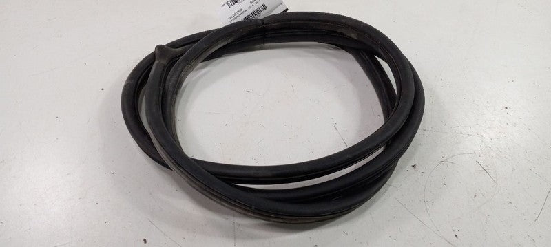 Nissan Versa On Body Door Jamb Seal Rear Left Back 2007 2008 2009 2010