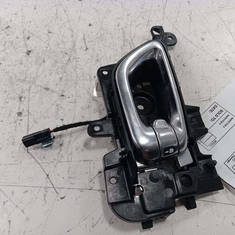Jeep Compass Door Handle Right Passenger Front Interior Inside  2018 2