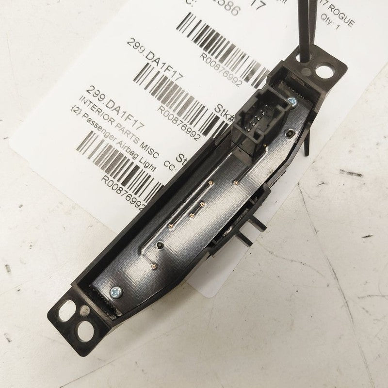 Nissan Rogue Passenger Bag Light 2017 2018 2019 OEM
