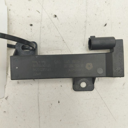 Chrysler 300 Keyless Entry Antenna Module {68051315AB} 2017 2018 2019