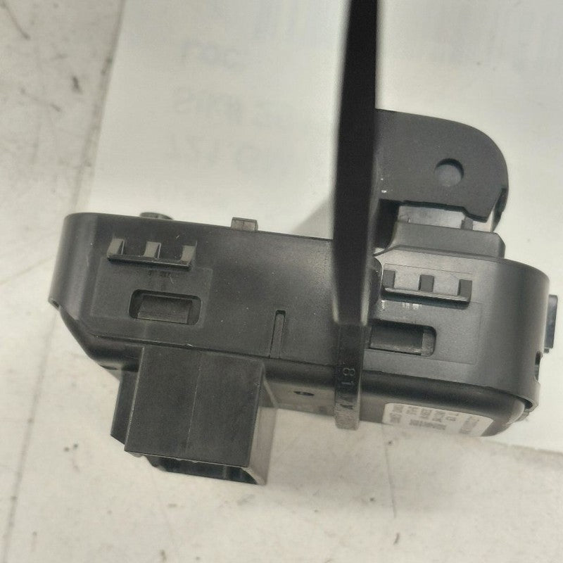 Chevy Volt Power Window Switch Right Passenger Rear  2016 2017 2018 20