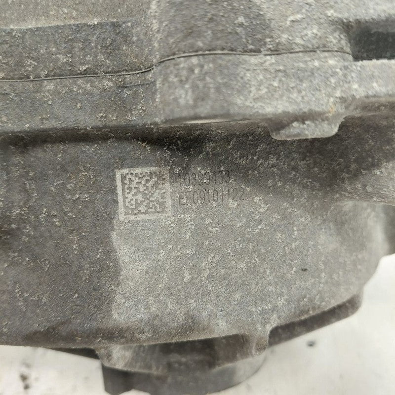 Buick Encore GX Rear Carrier Side Cover Gear 2022 2023 2024 2025