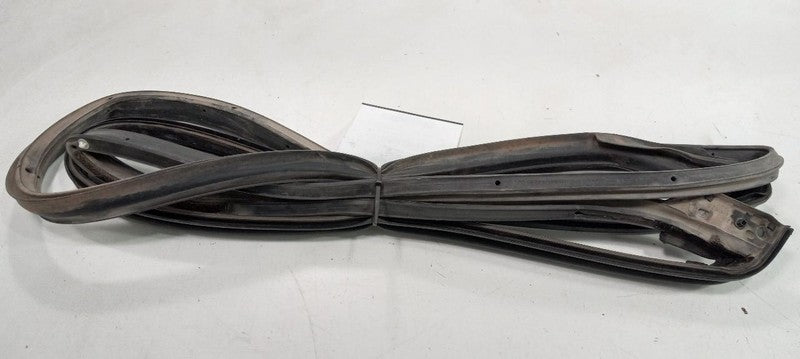 Subaru Legacy On Door Seal Rubber Right Front 2010 2011 2012 2013 2014